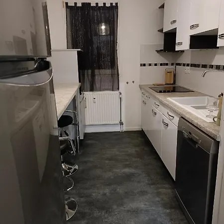 Stylish 1-bedroom Flat With Beautiful Terrace , For A Cosy Retreat Апартаменты *