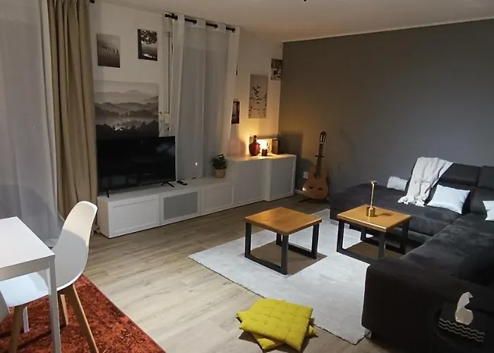 Cosy Apartment Strasbourg West Free Parking & Tram Access * Στρασβούργο