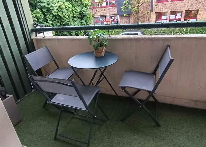 Cosy Apartment Strasbourg West Free Parking & Tram Access Διαμέρισμα